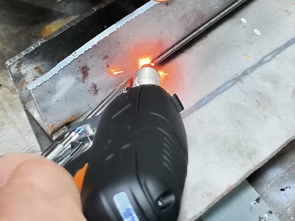 Welding demonstration sample: Handheld Welding in Action